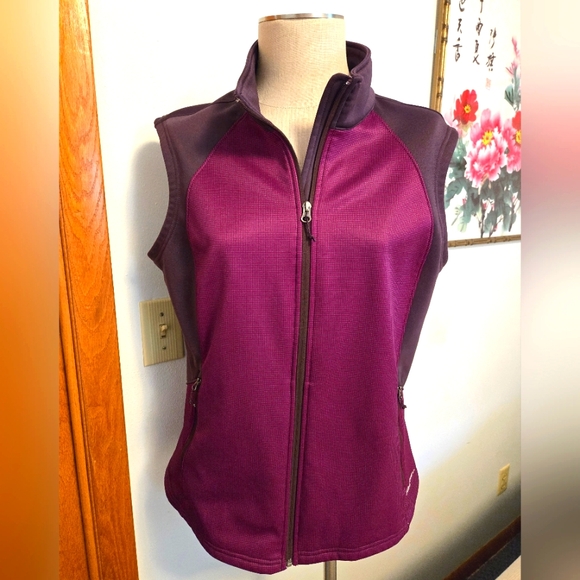 Eddie Bauer Jackets & Blazers - EDDIE BAUER WOMEN'S MAGENTA PURPLE CRANBERRY ATHLETIC VEST. SIZE XL.